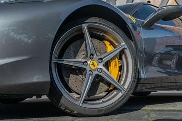 Ferrari 458 Italia — photo 9