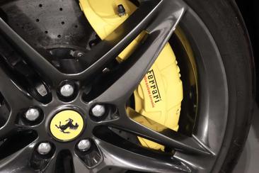 Ferrari SF90 Stradale — photo 19