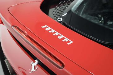 Ferrari SF90 Stradale — photo 20