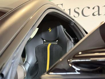 Ferrari 812 Superfast — photo 8
