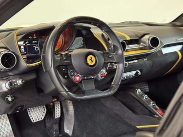 Ferrari 812 Superfast — photo 10