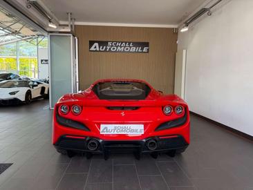 Ferrari F8 Tributo — photo 7