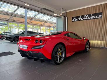 Ferrari F8 Tributo — photo 8