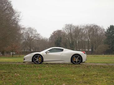 Ferrari 458 Spider — photo 2