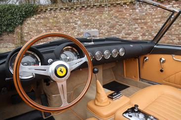 Ferrari 250 GT — photo 18