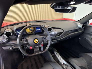 Ferrari F8 Tributo — photo 12