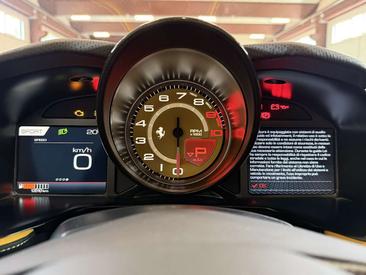 Ferrari 812 Superfast — photo 18