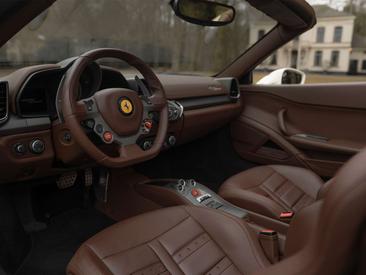 Ferrari 458 Spider — photo 7