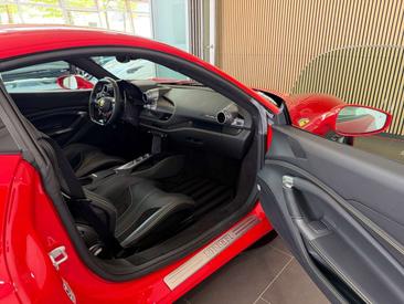 Ferrari F8 Tributo — photo 14