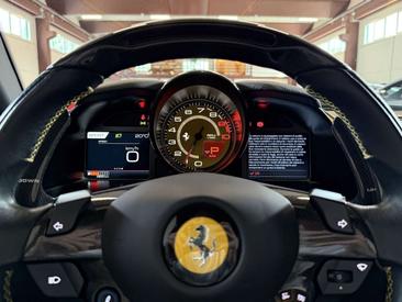 Ferrari 812 Superfast — photo 19