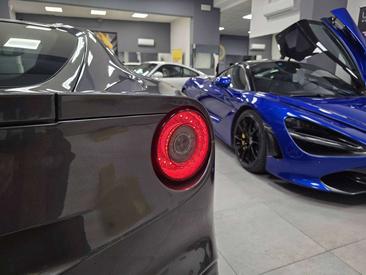 Ferrari F12 Berlinetta — photo 18