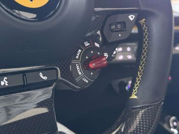 Ferrari 812 Superfast — photo 21