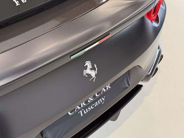 Ferrari 812 Superfast — photo 25