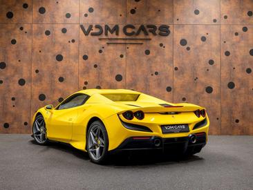 Ferrari F8 Spider — photo 9