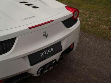 Ferrari 458 Spider — photo 32