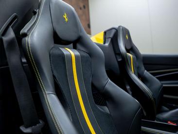 Ferrari F8 Spider — photo 19