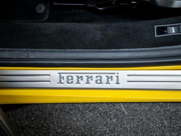 Ferrari F8 Spider — photo 31