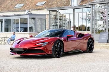 Ferrari SF90 Stradale — photo 15
