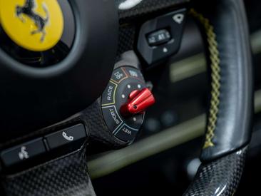 Ferrari F8 Spider — photo 38