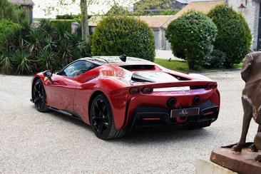 Ferrari SF90 Stradale — photo 21