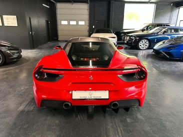 Ferrari 488 — photo 5