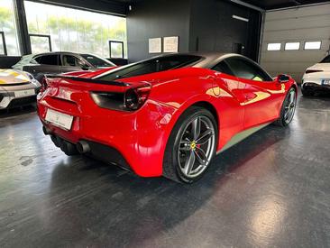 Ferrari 488 — photo 6