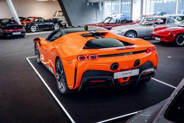 Ferrari SF90 Stradale — photo 8