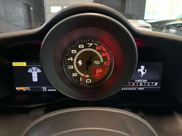 Ferrari 488 — photo 14
