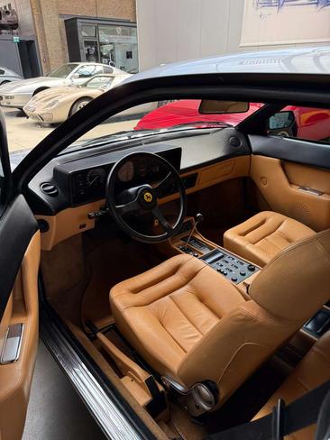 Ferrari Mondial — photo 13