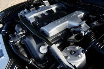 Aston Martin Vanquish 5.9 V12 — photo 3