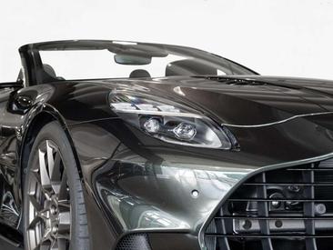 Aston Martin Vanquish Volante — photo 15
