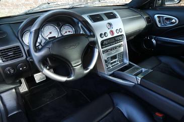 Aston Martin Vanquish 5.9 V12 — photo 19