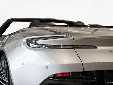 Aston Martin DB12 Volante — photo 25