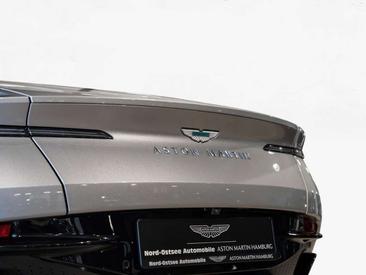 Aston Martin DB12 Volante — photo 26