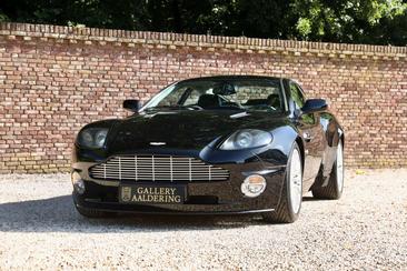 Aston Martin Vanquish V12 — photo 22