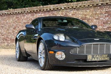 Aston Martin Vanquish 5.9 V12 — photo 22