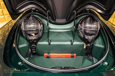 Aston Martin V12 Speedster — photo 23