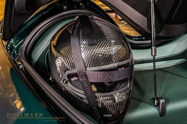 Aston Martin V12 Speedster — photo 24
