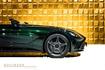 Aston Martin V12 Speedster — photo 30