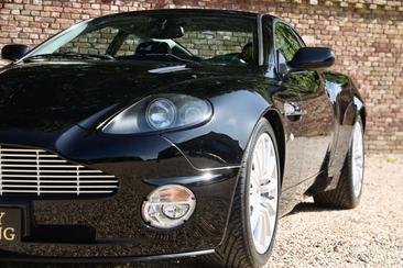 Aston Martin Vanquish V12 — photo 32