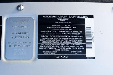 Aston Martin Vanquish 5.9 V12 — photo 38