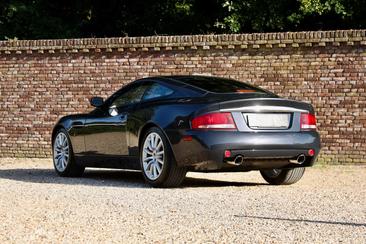 Aston Martin Vanquish 5.9 V12 — photo 40