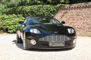 Aston Martin Vanquish V12 — photo 46
