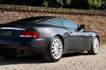 Aston Martin Vanquish 5.9 V12 — photo 48