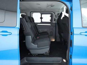 Volkswagen Multivan BEV Life — photo 5