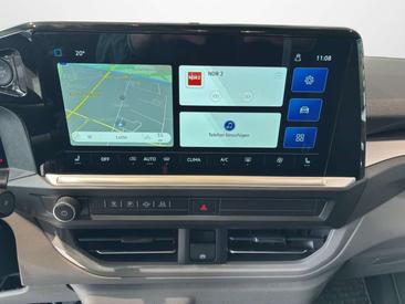 Volkswagen Multivan BEV Life — photo 9