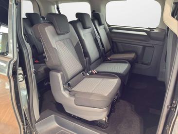 Volkswagen Multivan BEV Life — photo 10