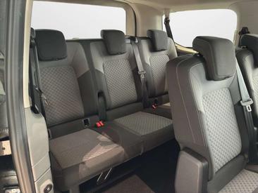 Volkswagen Multivan BEV Life — photo 11