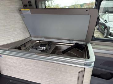 Volkswagen Multivan California — photo 13
