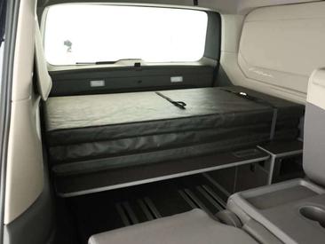 Volkswagen Multivan California Beach — photo 6
